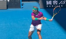 纳达尔意外战胜独行侠，表现优异引爆全场！(纳达尔32费德勒)-足球直播ayx