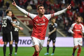 爱游戏娱乐在线 -集结日突围战来临，尼斯围绕欧联强势反弹，管理层满意，更衣室氛围转暖的简单介绍