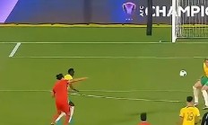 阿扎伦卡遭遇十二持续失利，澳大利亚队教练压力巨大！的简单介绍-爱游戏官网首页