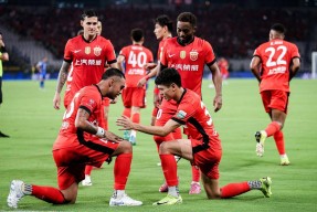 足球直播ayx -赛地聚焦——亚冠赛后热度飙升；金州勇士防线松动；更衣室稳定；数据趋势出现新变化的简单介绍